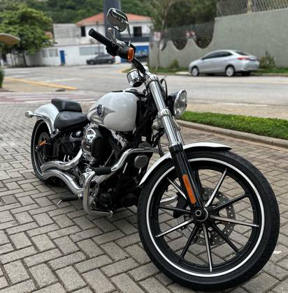 HARLEY-DAVIDSON SOFTAIL BREAKOUT HARLEY-DAVIDSON SOFTAIL BREAKOUT